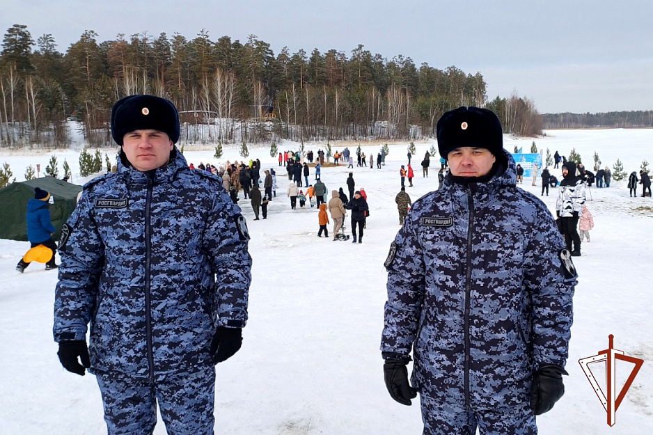 Сотрудники Росгвардии обеспечивали безопасность на Крещенских праздниках в Зауралье