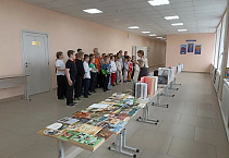 Выездная выставка православной книги побывала в селе Дубровное Варгашинского округа