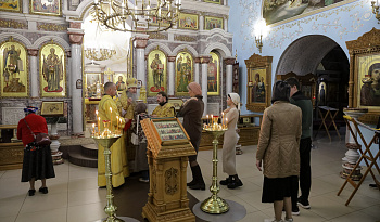 Литургия в день памяти Апостола Фомы