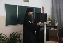Монашествующие Курганской митрополии провели региональный этап Рождественских чтений