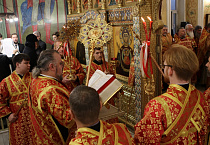 В престольный праздник Александро-Невского кафедрального собора прошла Литургия двух архиереев