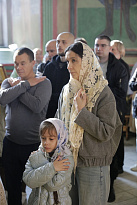 Литургия в кафедральном соборе в воскресный день