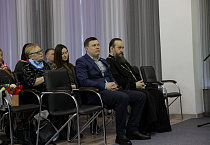 В Юговке прошла презентация фильма о курганском священнике – участнике СВО