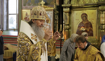 Воскресная Литургия в Александро-Невском соборе Кургана