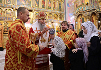 В престольный праздник Александро-Невского кафедрального собора прошла Литургия двух архиереев