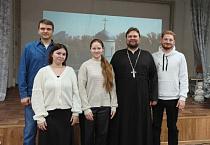 В Кургане молодые волонтеры Александро-Невского собора организовали коллективный просмотр фильма "Страсти по Матвею"