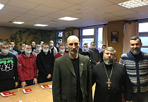 Курганский священник встретился с призывниками, отправляющимися на службу в армию