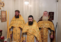 В храме села Половинное два архиерея совершили Божественную литургию