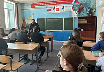 Священник из Макушино провёл урок нравственности в местной школе
