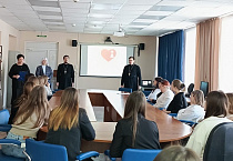 Накануне Дня православной молодежи представители Курганской епархии провели встречу в Курганском педколледже