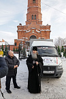 Митрополит Даниил наклеил на «Народную газель» 14-ю звезду за поездки в зону СВО
