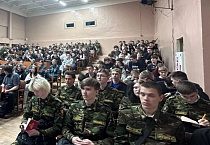 В Курганском промышленном техникуме первокурсники встретились с представителем епархиального миссионерского отдела