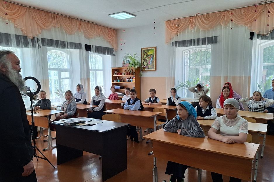 Конкурс церковных чтецов Курганской митрополии прошёл в Далматовском монастыре