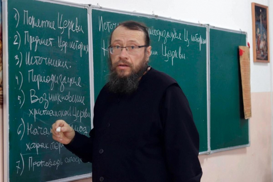 В Курганской митрополии начался новый семестр на курсах для монашествующих