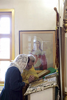 Литургия в день памяти свтт. Гурия, архиеп. Казанского, и Варсонофия, еп. Тверского