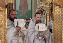 Архиереи Курганской митрополии совершили Литургию в память 1700-летия I Вселенского Собора