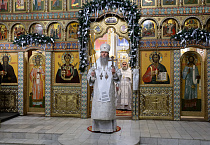 Митрополит Даниил освятил воду в Крещенский сочельник