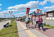 Представители курганского храма во главе с настоятелем в 22-й раз приняли участие в крестном ходе в честь преподобного Далмата Исетского