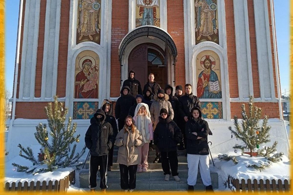 В кургане гимназисты посетили храм и приходские музеи