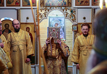В храме села Темляково два митрополита отслужили Литургию