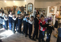 В Кургане 27 сентября гимназисты встретили праздник Воздвижения Креста Господня