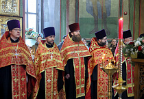 На Пасхальной великой вечерне священники Курганской епархии были удостоены церковных наград