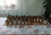 На приходе Матроны Московской села Садовое изготовили партию окопных свечей