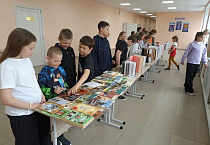 Выездная выставка православной книги побывала в селе Дубровное Варгашинского округа