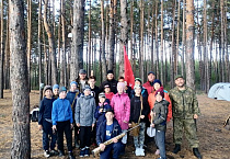 Зауральский священник принял участие в полевом выходе юнармейцев