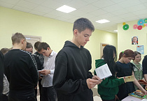 Зауральское село посетил священник и выставка православной литературы