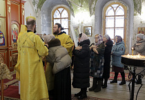 В старинном храме села Усть-Суерское два архиерея совершили Литургию
