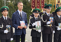 В Кургане кадеты 1 сентября участвовали в молебне по погибшим воинам