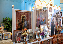 В Никольском храме села Гладковское состоялась архиерейская Литургия