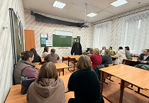 Курганский священник рассказал о Церкви ученикам казачьих классов