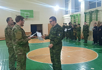 В Кургане подопечные священника-инструктора участвовали в соревнованиях по тактической стрельбе