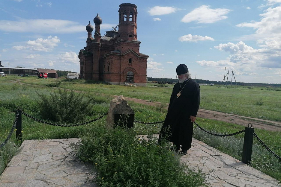 Епископ Пармен совершает ознакомительные поездки по Варгашинскому  району