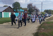 В зауральском селе Большое Раково освятили третий источник