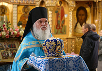Митрополит Даниил: Люди, которые молятся в храме, чувствуют любовь Божией Матери