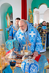 В возрожденном храме Чимеевского монастыря прошла первая архиерейская Литургия и освящение нового иконостаса
