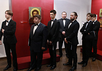 В Кургане священник-участник СВО, выступил в музее на открытии выставки «Воинство небесное и земное»