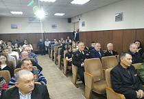 Курганский священник выступил в областном военкомате
