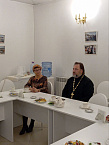 В православном женском клубе курганского Троицкого собора прошла встреча с протоиереем Павлом Захаровым
