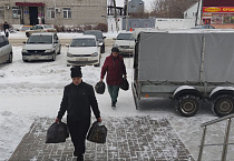 Мобильный центр гуманитарной помощи побывал в Варгашах