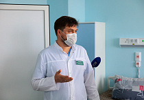 Митрополит Даниил поздравил со Святочными днями пациентов и врачей Курганского онкодиспансера