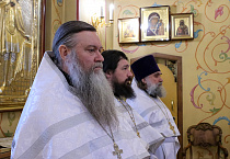 В Рождественский сочельник митрополит Даниил совершил Литургию в Александро-Невском соборе