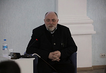 Курганским школьникам и студентам рассказали о причинах и смыслах СВО