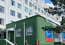 Курганский священник инициировал высадку роз в Госпитале-45