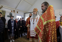 В храме села Садовое совершена первая архиерейская Литургия