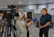 В Юговке прошел премьерный показ фильма Курганской епархии об уникальном враче