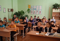 «Против сквернословия и экстремизма»: в Варгашах прошли просветительские беседы